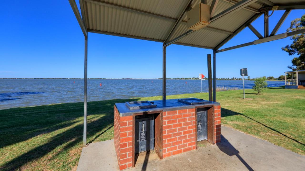 Lake Boga Caravan Park Exterior photo